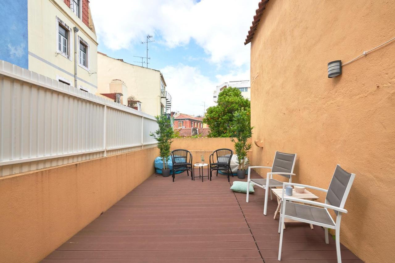 Idyllic Lisbon Apartments With Amazing Courtyard, By Timecooler Exterior photo